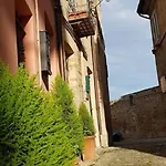 La Lanterna 3*